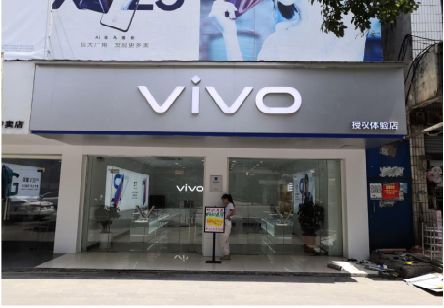 华安}做一个门店面广告招牌需要多少钱？