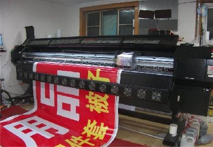 华安喷绘广告分辨率是多少？